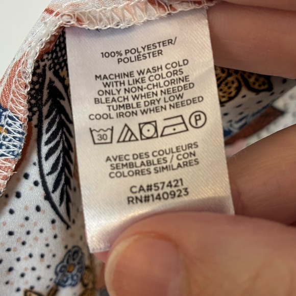 LOFT Multicolor Floral Ruffle Blouse - Picture 3 of 4